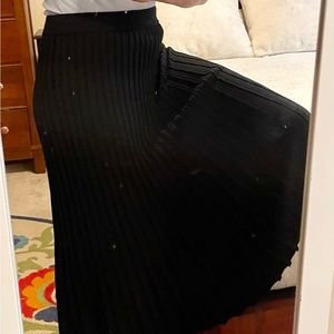 Tahari, black, pleated skirt